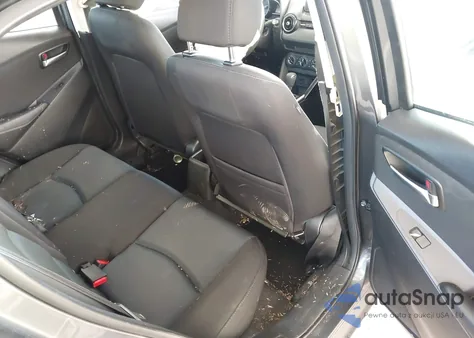 2017 Toyota Yaris Ia z USA, uszkodzony, nr VIN 3MYDLBYVXHY183088